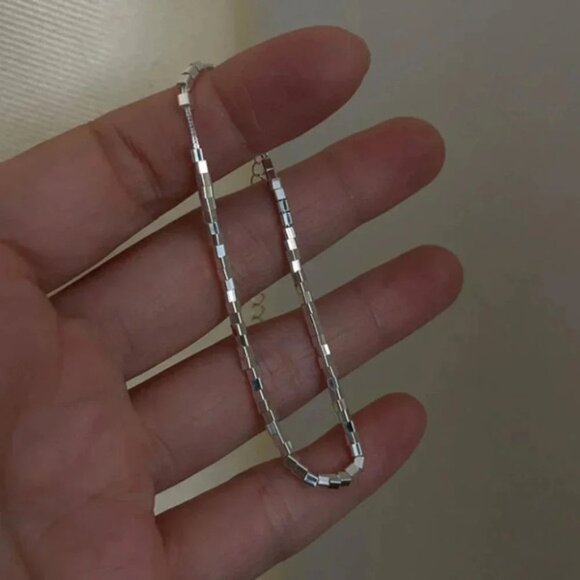 925 Sterling Silver Dainty Box Cube Minimalist Bracelet - Picture 3 of 4